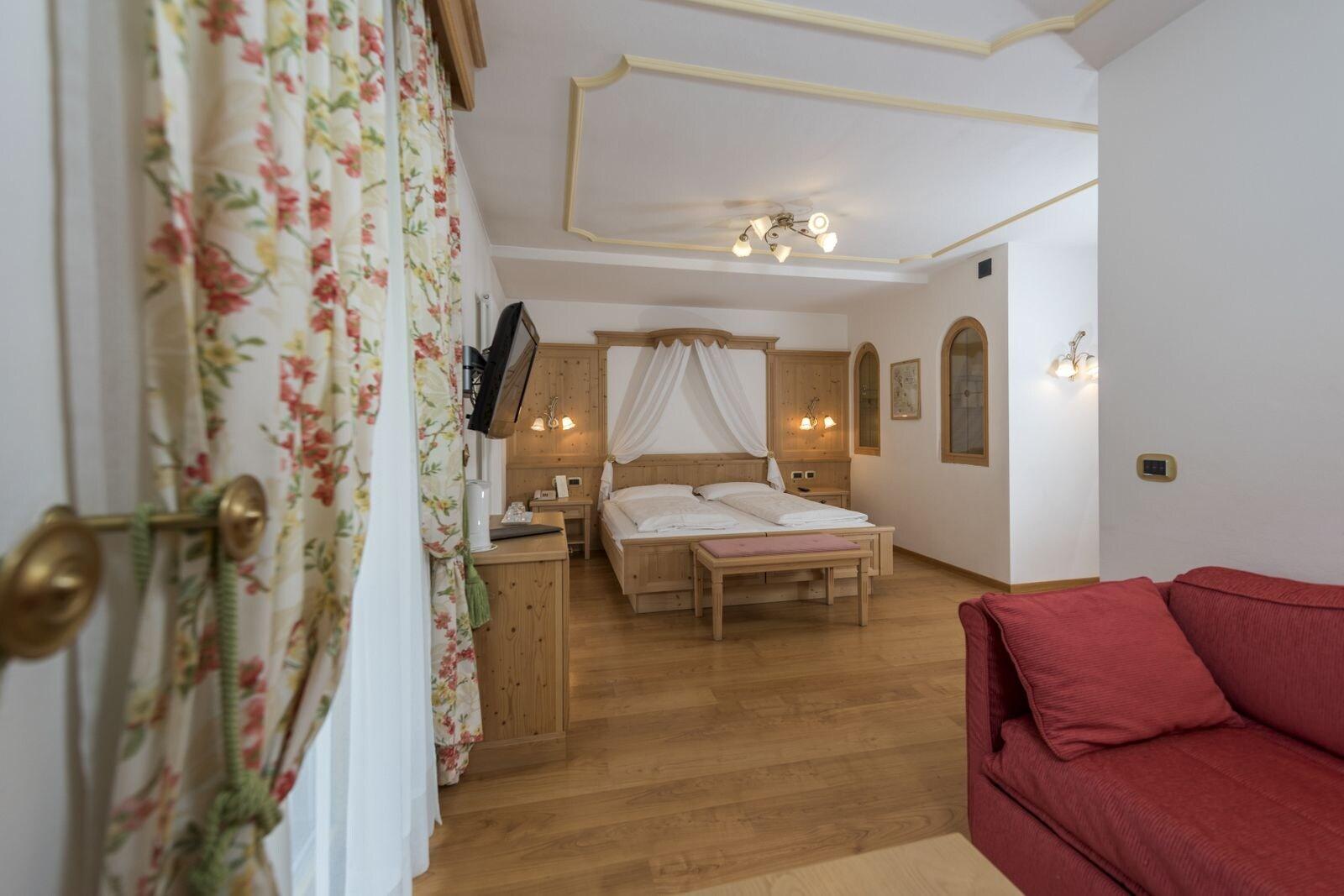 Hotel B&B Andreas Canazei Bagian luar foto