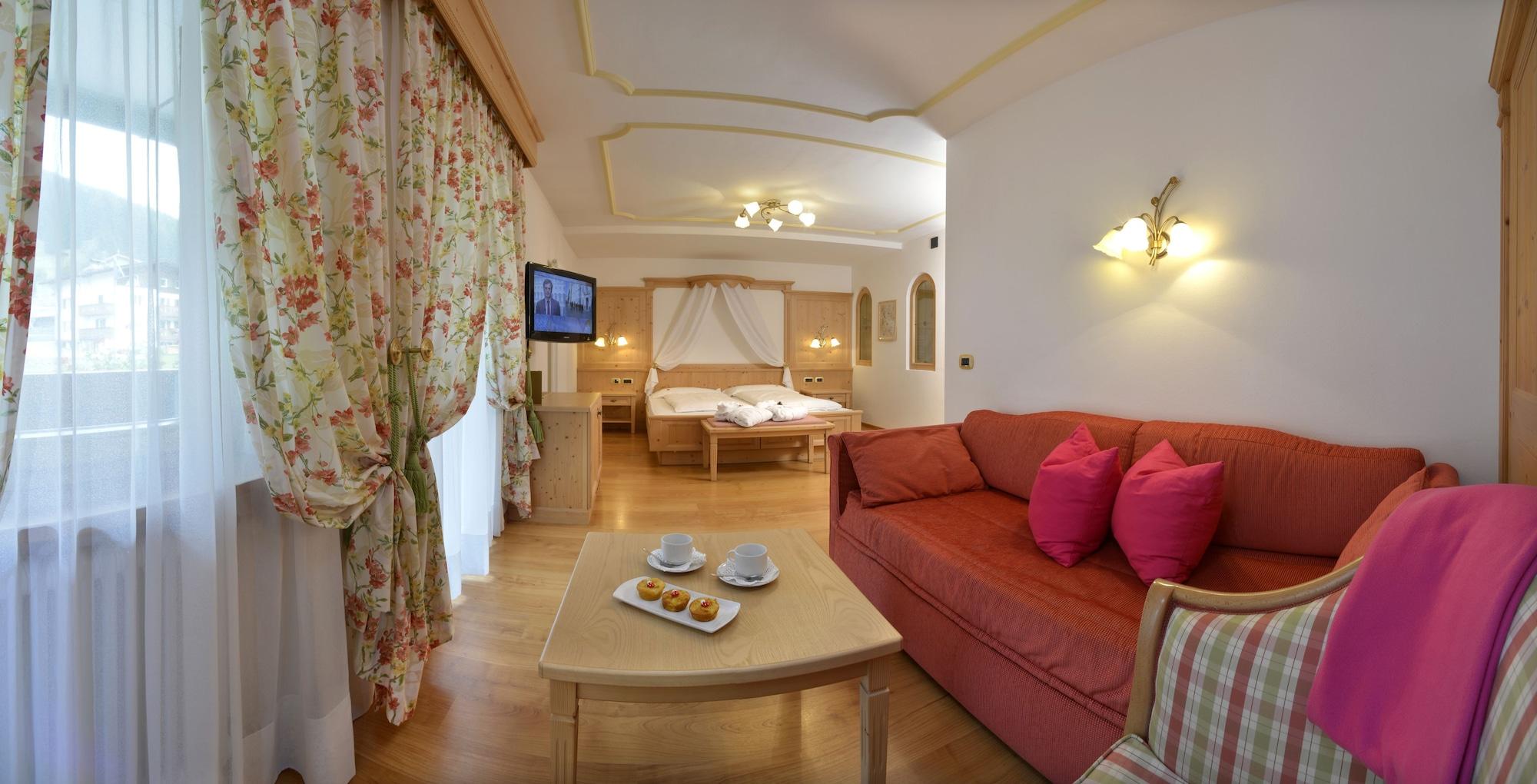 Hotel B&B Andreas Canazei Bagian luar foto