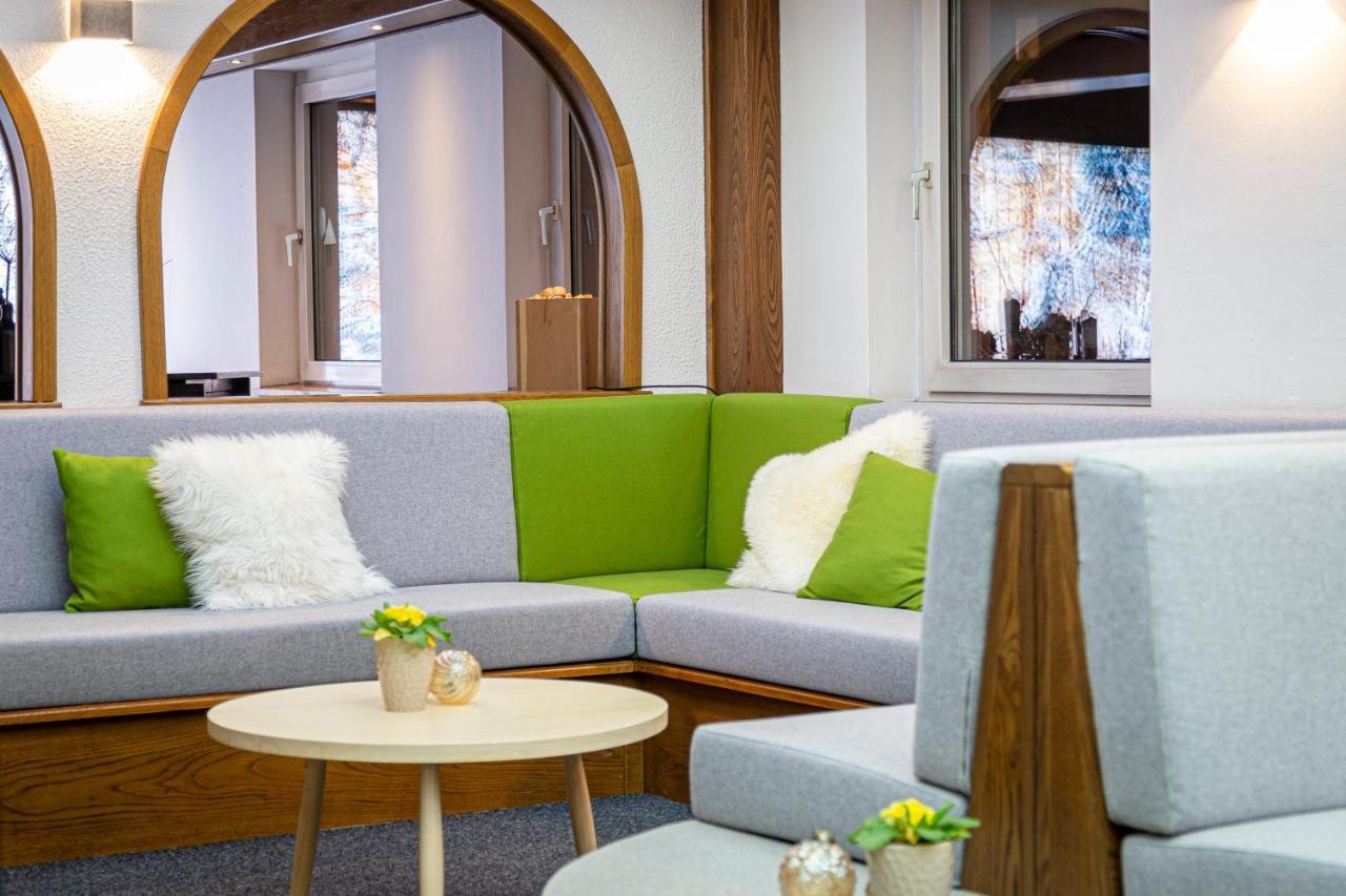 Hotel B&B Andreas Canazei Bagian luar foto