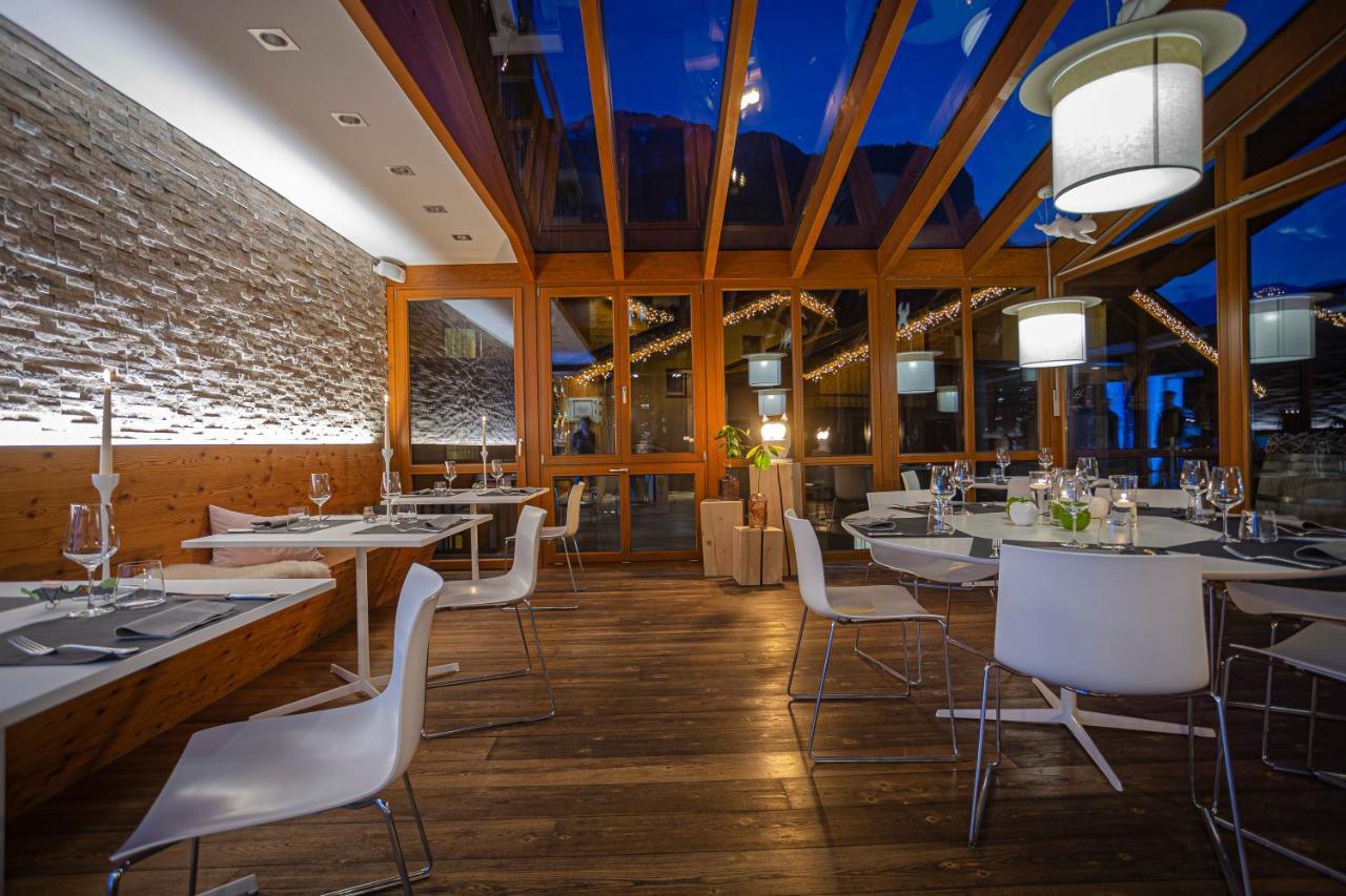 Hotel B&B Andreas Canazei Bagian luar foto