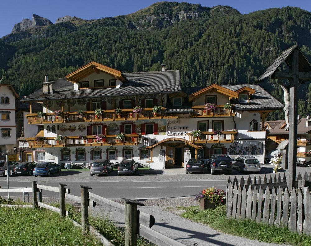 Hotel B&B Andreas Canazei Bagian luar foto
