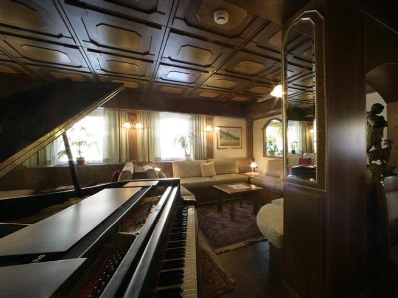 Hotel B&B Andreas Canazei Bagian luar foto