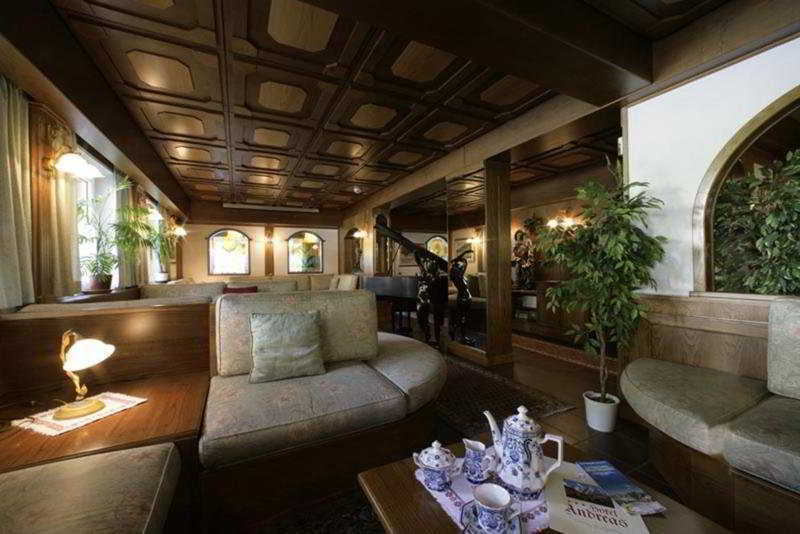 Hotel B&B Andreas Canazei Bagian luar foto