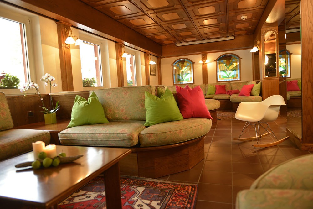 Hotel B&B Andreas Canazei Bagian luar foto